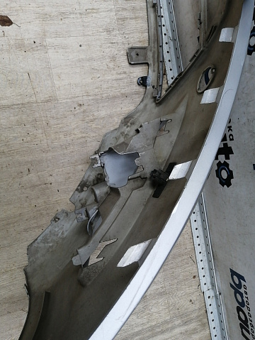 Фотография детали AA046128; Бампер передний; под паркт.; под омыват. (7S71-17757-A) для Ford Mondeo/БУ; Оригинал; Р1, Мелкий дефект; . Фото номер 12