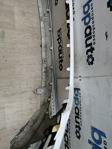 Фотография детали AA046124; Бампер передний; под паркт.; без омыват. (BS71-17757-A) для Ford Mondeo/БУ; Оригинал; Р1, Мелкий дефект; . Фото номер 11