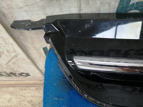 Фотография детали AA032233; Решетка радиатора (AM21-R8200-B) для Ford C-MAX II (2010-2015)/БУ; Оригинал; Р1, Мелкий дефект; . Фото номер 5