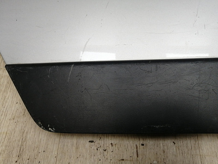 AA045060; Накладка крышки багажника нижняя, пластик (90901-JG00A) для Nissan X-Trail T31/БУ; Оригинал; Р1, Мелкий дефект; 