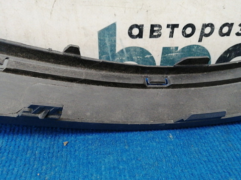 Фотография детали AA037602; Молдинг переднего бампера правый (3B0807718B) для Volkswagen Passat/Нов; Оригинал; . Фото номер 7