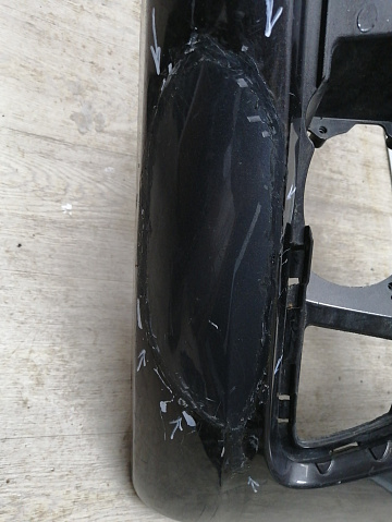 Фотография детали AA045822; Бампер передний; без паркт.; под омыват. (1K8807221F) для Volkswagen Scirocco (2009 - 2014)/БУ; Оригинал; Р2, Удовлетворительное; . Фото номер 4