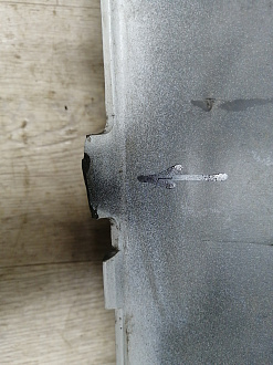 BA000253; Бампер передний, v1.5, v1.8, без отв. под расш.; без паркт.; без омыват. (6400B226229ZZ) для Mitsubishi Lancer/БУ; Оригинал; Р1, Мелкий дефект; 