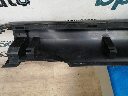AA041187; Накладка порога правая (31294849) для Volvo XC60 I (2008-2013)/БУ; Оригинал; Р1, Мелкий дефект; 
