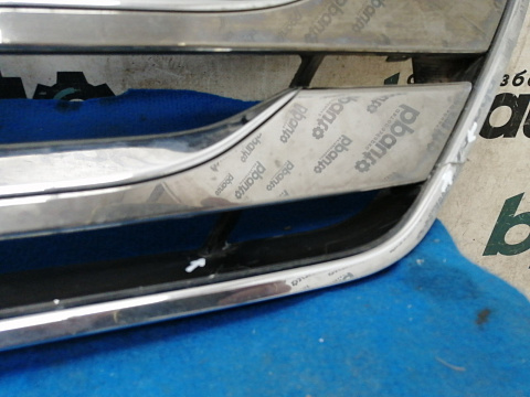 Фотография детали AA030379; Решетка радиатора (86351-2W050) для Hyundai Santa Fe III (2012 - 2015)/БУ; Оригинал; Р2, Удовлетворительное; . Фото номер 5