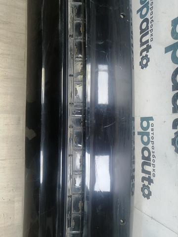 Фотография детали AA046207; Бампер задний; под паркт. (2804111-DB01) для Hongqi H9 I (2020-2026)/БУ; Оригинал; Р1, Мелкий дефект; . Фото номер 4