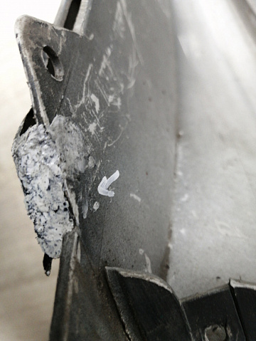 Фотография детали AA045305; Бампер передний; без паркт.; под омыват. (13288286) для Opel Insignia/БУ; Оригинал; Р1, Мелкий дефект; . Фото номер 25