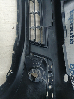 AA045991; Бампер передний; без паркт.; под омыват. (62022-EM00H) для Nissan Tiida/БУ; Оригинал; Р1, Мелкий дефект; 