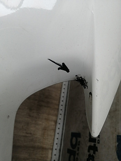 AA045849; Бампер передний, v1.5, v1.8, без отв. под расш.; без паркт.; без омыват. (6400B226229ZZ) для Mitsubishi Lancer/БУ; Оригинал; Р1, Мелкий дефект; 