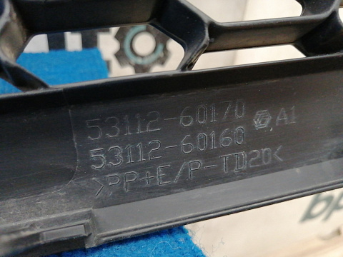 Фотография детали AA037739; Решетка переднего бампера (53112-60170) для Lexus GX460 II рест. (2013 — 2019)/БУ; Оригинал; Р1, Мелкий дефект; . Фото номер 22