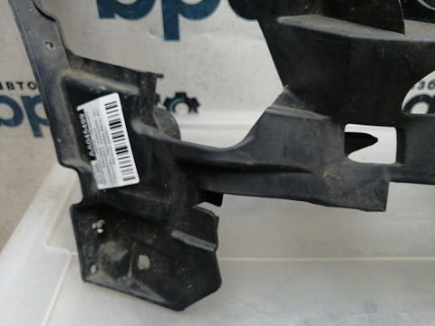 Фотография детали AA045499; Кронштейн , каркас переднего бампера правый (A2048854265) для Mercedes-Benz C-klasse III рест. (W204) (2011-2015)/БУ; Оригинал; Р1, Мелкий дефект; . Фото номер 5