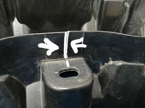 Фотография детали AA031083; Кронштейн переднего бампера центральный (53115-42010) для Toyota Rav4 50 (2019 -н.в.)/БУ; Оригинал; Р1, Мелкий дефект; . Фото номер 11