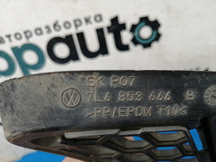 AA028468; Решетка переднего бампера правая (7L6853666B) для Volkswagen Touareg I рест. (2007- 2010)/БУ; Оригинал; Р0, Хорошее; 