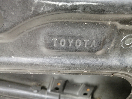 AA044423; Дверь передняя правая, с отв. под молдинг (67001-60850) для Toyota Land Cruiser 200 рест.2 (2015 - 2021)/БУ; Оригинал; Р1, Мелкий дефект; 