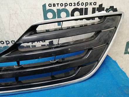 AA033733; Решетка радиатора (53101-33180) для Toyota Camry 40 (2006 — 2010)/БУ; Оригинал; Р1, Мелкий дефект; 