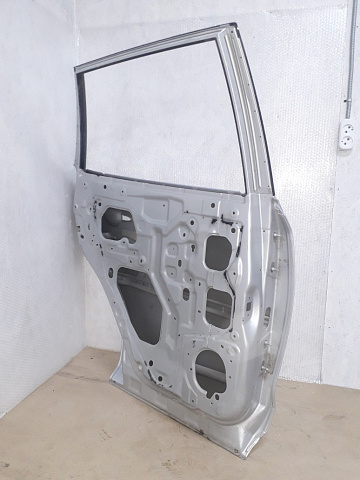 Фотография детали AA005029; Дверь задняя левая (H210A1AAAA) для Nissan Murano Z51/БУ; Оригинал; Р0, Хорошее; K23, Серебро. Фото номер 2