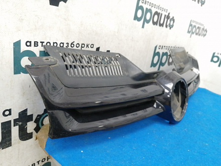 AA027798; Решетка радиатора (1K0853651A) для Volkswagen Golf/БУ; Оригинал; Р1, Мелкий дефект; 