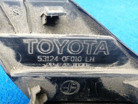 Фотография детали AA025954; Накладка решетки радиатора левая (53124-0F010) для Toyota Verso I рест. (2012- 2018)/БУ; Оригинал; Р1, Мелкий дефект; . Фото номер 5