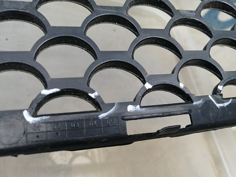 Фотография детали AA045493; Решетка переднего бампера, AMG (A2128851253) для Mercedes-Benz E-klasse W212 S212/БУ; Оригинал; Р1, Мелкий дефект; . Фото номер 15