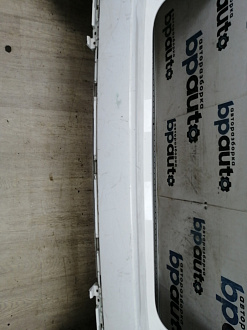 AA044957; Бампер задний; без паркт. (52159-02840) для Toyota Auris II (2013 — 2015)/БУ; Оригинал; Р2, Удовлетворительное; 