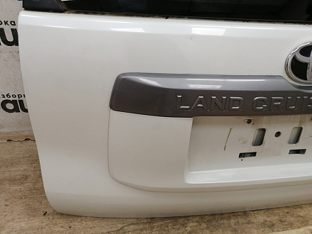 AA037158; Крышка багажника (67005-60L30) для Toyota Land Cruiser Prado/БУ; Оригинал; Р0, Хорошее; (070) Белый перламутр 3х. сл.