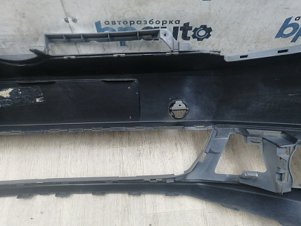 AA045979; Бампер передний; без паркт.; под омыват. (5K0807221) для Volkswagen Golf/БУ; Оригинал; Р1, Мелкий дефект; 