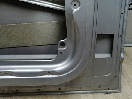 AA045487; Дверь передняя правая (7H0831056) для Volkswagen/БУ; Оригинал; Р2, Удовлетворительное; 