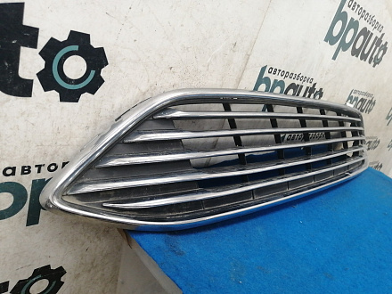 Решетка радиатора Форд Focus III Wagon рест. 2015- 2019, б/у, фото 2