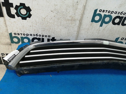 Фотография детали AA025634; Решетка переднего бампера (13238553) для Opel Astra/БУ; Оригинал; Р1, Мелкий дефект; . Фото номер 9