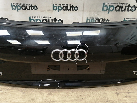 AA038035; Крышка багажника (8U0827025B) для Audi Q3/БУ; Оригинал; Р1, Мелкий дефект; 