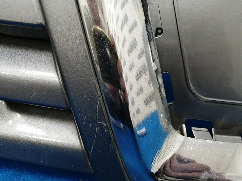 Фотография детали AA033312; Решетка радиатора (62310-JD000) для Nissan Qashqai I (2006-2010)/БУ; Оригинал; Р2, Удовлетворительное; . Фото номер 8