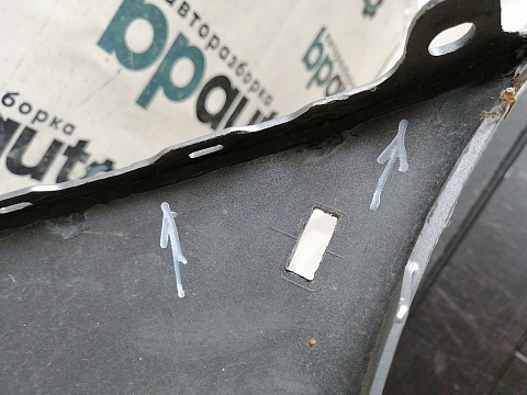 Фотография детали AA044978; Бампер задний; без паркт. (6410D498ZZ) для Mitsubishi ASX I рест.2 (2016- 2019)/БУ; Оригинал; Р1, Мелкий дефект; . Фото номер 14