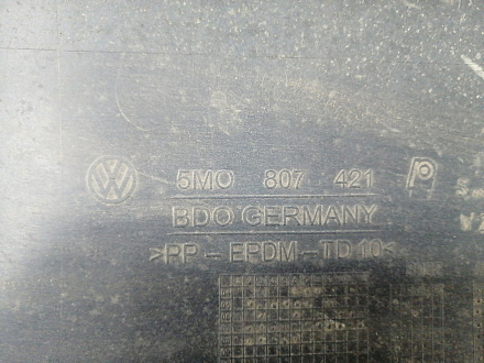 AA024784; Бампер задний; без паркт. (5M0807421) для Volkswagen Golf Plus I (2005-2009)/БУ; Оригинал; Р1, Мелкий дефект; 