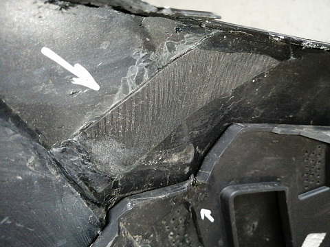 Фотография детали BA000118; Бампер передний; под паркт.; без омыват. (620221738R) для Renault Arkana (2019-2023)/БУ; Оригинал; Р1, Мелкий дефект; . Фото номер 12