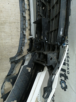 AA045519; Бампер передний; под паркт.; под омыват. (4L0 807 437 H) для Audi Q7 I рест. (2010-2015)/БУ; Оригинал; Р1, Мелкий дефект; 