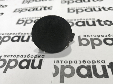 AA045443; Заглушка буксир. крюка заднего бампера (86667-M0000) для Hyundai Creta I (2016-2021)/БУ; Оригинал; Р1, Мелкий дефект; 