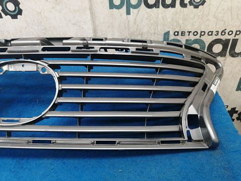 Фотография детали AA034642; Решетка радиатора (53111-33440) для Lexus ES VI (2012 - 2015)/БУ; Оригинал; Р2, Удовлетворительное; . Фото номер 6