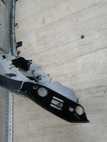 Фотография детали AA046126; Бампер передний; без паркт.; под омыват. (7S71-17757-A) для Ford Mondeo/БУ; Оригинал; Р1, Мелкий дефект; . Фото номер 15