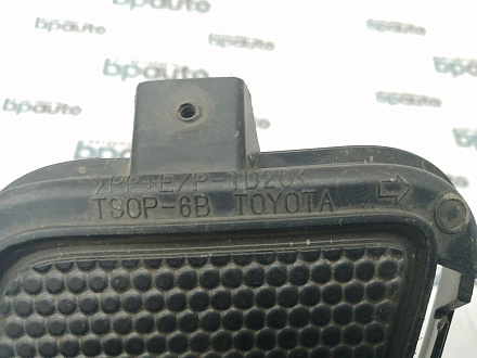 Заглушка в передний бампер рядом с ПТФ левая Лексус LX570, LX450D 2008 — 2011, б/у, фото 5