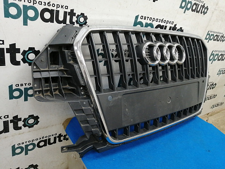 AA026622; Решетка радиатора; под паркт. (8U0 853 651 H) для Audi Q3 I (2011-2014)/БУ; Оригинал; Р2, Удовлетворительное; 