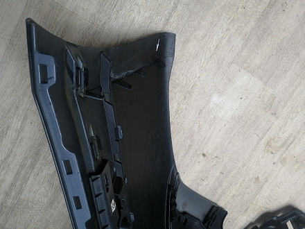 AA046014; Бампер задний; под паркт. (J8A2-17A958-AB) для Land Rover Range Rover Velar L560 (2017 - 2023)/БУ; Оригинал; Р1, Мелкий дефект; 