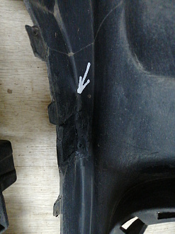 AA045534; Бампер передний; под паркт.; под омыват. (4L0 807 437 H) для Audi Q7 I рест. (2010-2015)/БУ; Оригинал; Р1, Мелкий дефект; 