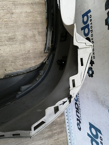 Фотография детали AA044442; Бампер задний; под паркт. (5C6807421) для Volkswagen Jetta VI (2010- 2014)/БУ; Оригинал; Р1, Мелкий дефект; . Фото номер 11