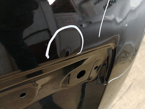 Фотография детали AA038011; Крышка багажника (K010M1LLAB) для Nissan Patrol Y62/БУ; Оригинал; Р2, Удовлетворительное; . Фото номер 9