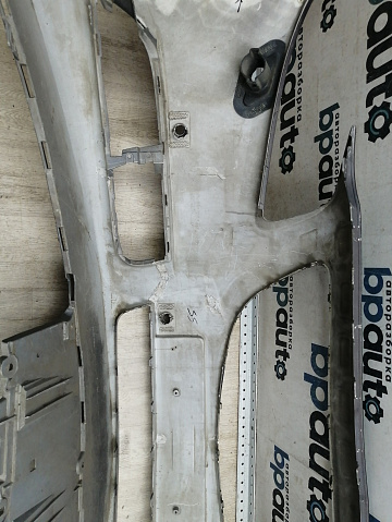 Фотография детали AA045932; Бампер передний; под паркт.; под омыват. (13288286) для Opel Insignia/БУ; Оригинал; Р2, Удовлетворительное; . Фото номер 26