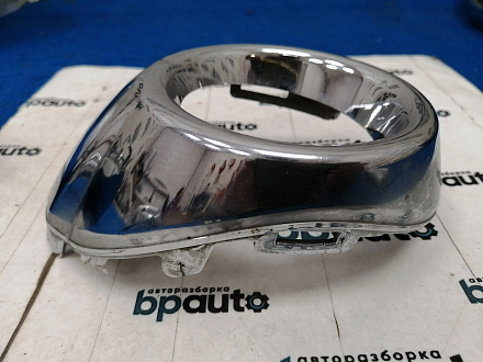AA032755; Накладка ПТФ правая (BM51-19952) для Ford Focus/БУ; Оригинал; Р1, Мелкий дефект; 
