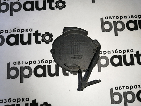 Фотография детали AA045047; Заглушка букс. крюка переднего бампера (13179944) для Opel Corsa/БУ; Оригинал; Р0, Хорошее; . Фото номер 3