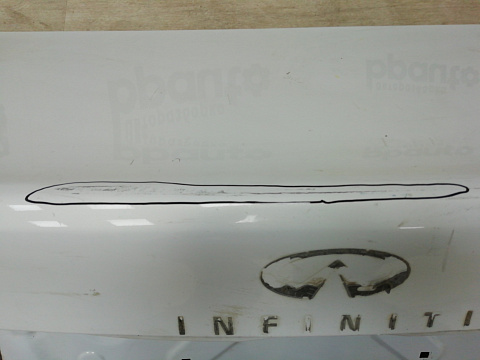 Фотография детали AA007254; Крышка багажника (H430M-1MLMD) для Infiniti M IV (2010-2013)/БУ; Оригинал; Р2, Удовлетворительное; . Фото номер 2