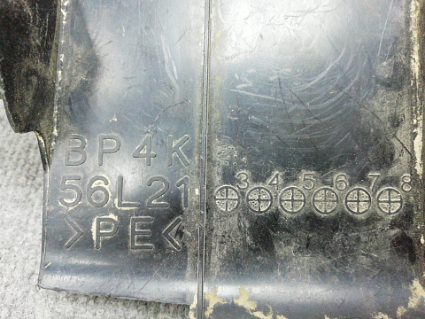 Фотография детали AA003506; Направляющая воздушного потока, дефлектор радиатора левый (BP4K-56L21) для Mazda 3 BK/БУ; Оригинал; Р0, Хорошее; . Фото номер 5