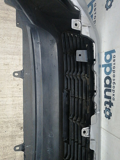 AA044532; Бампер передний; без паркт.; под омыват. (52119-0K840) для Toyota Hilux VIII (2015 - 2020)/БУ; Оригинал; Р1, Мелкий дефект; 